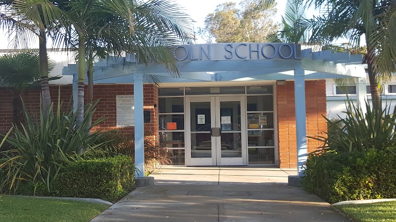 Lincoln Elementary photo