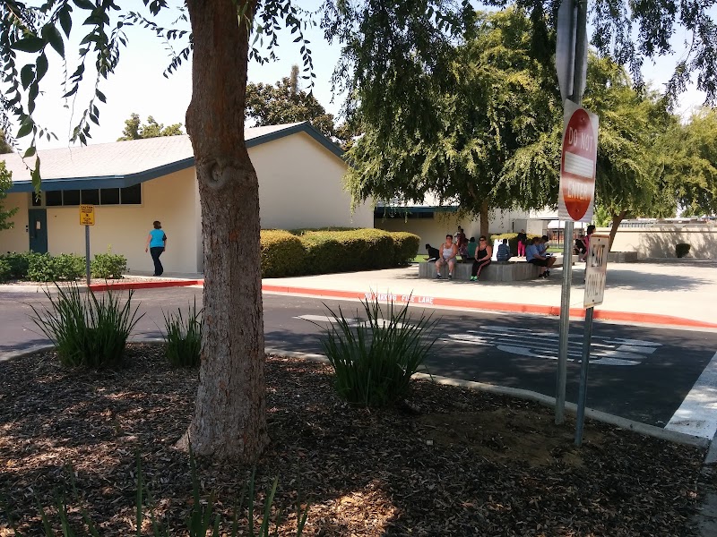 Sierra Vista Elementary photo